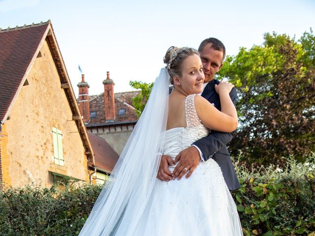 Le mariage de Romain et Sarah à Cosne-d&apos;Allier, Allier 5