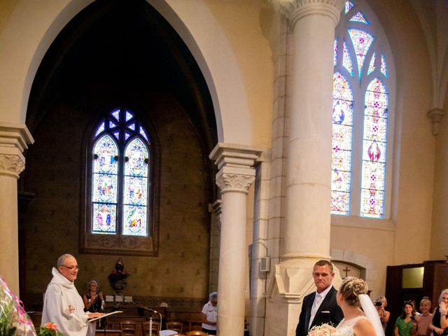 Le mariage de Romain et Sarah à Cosne-d&apos;Allier, Allier 16