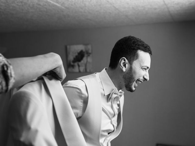 Le mariage de Ilgun et Tiphaine à Saint-Bonnet-les-Oules, Loire 8