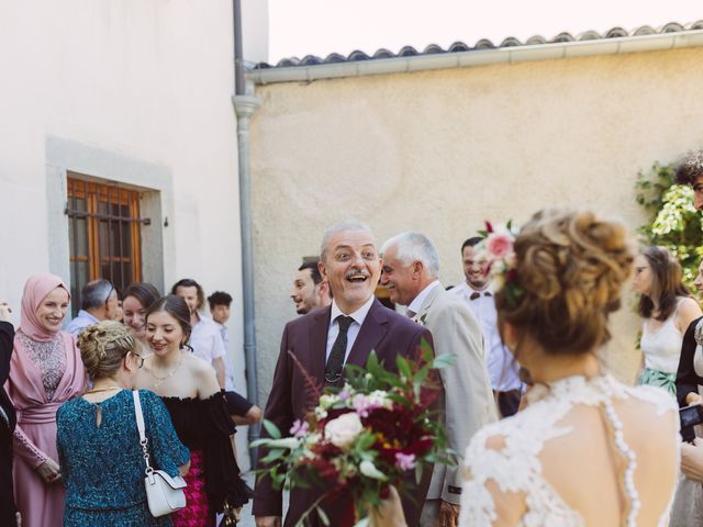 Le mariage de Ilgun et Tiphaine à Saint-Bonnet-les-Oules, Loire 13