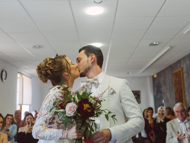 Le mariage de Ilgun et Tiphaine à Saint-Bonnet-les-Oules, Loire 16