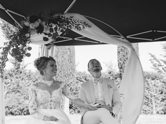 Le mariage de Ilgun et Tiphaine à Saint-Bonnet-les-Oules, Loire 20