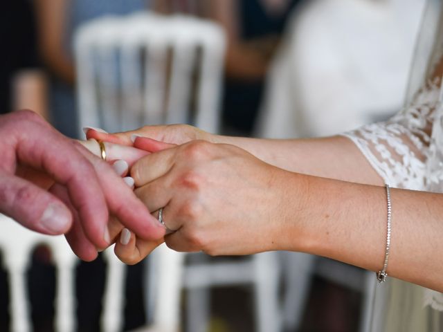 Le mariage de Jeroen et Marion  à Pecq, Hainaut 25