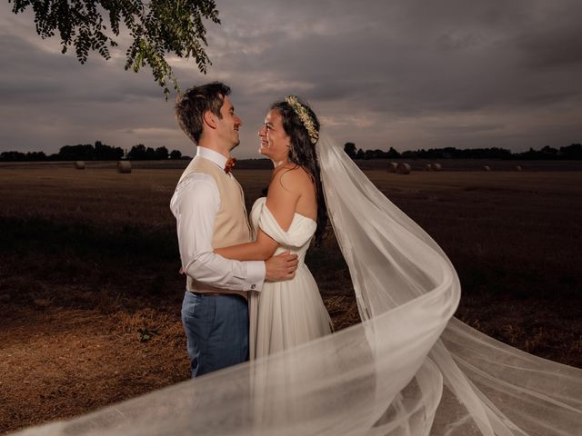 Le mariage de Paul et Bréna à Beaulieu-sur-Loire, Loiret 64