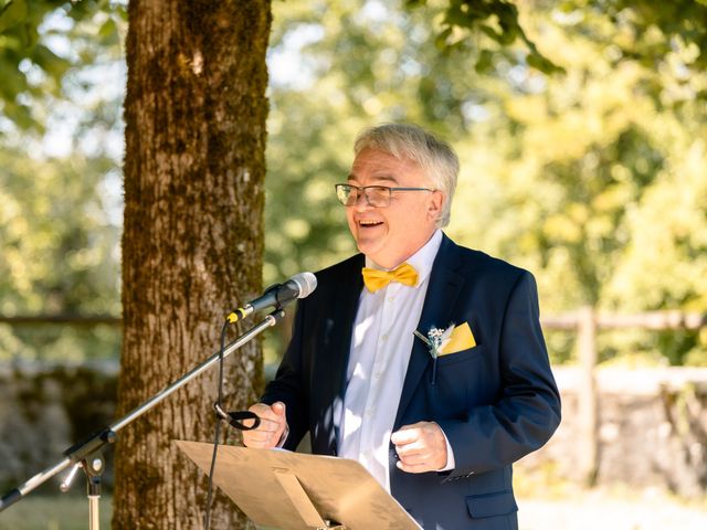 Le mariage de Etienne et Emilie à Quingey, Doubs 16