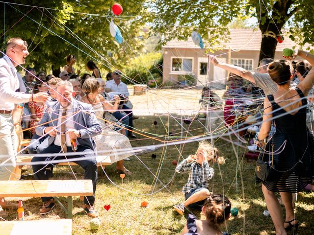 Le mariage de Etienne et Emilie à Quingey, Doubs 17