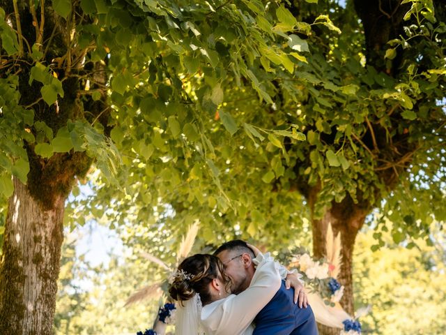 Le mariage de Etienne et Emilie à Quingey, Doubs 23