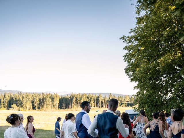Le mariage de Etienne et Emilie à Quingey, Doubs 50
