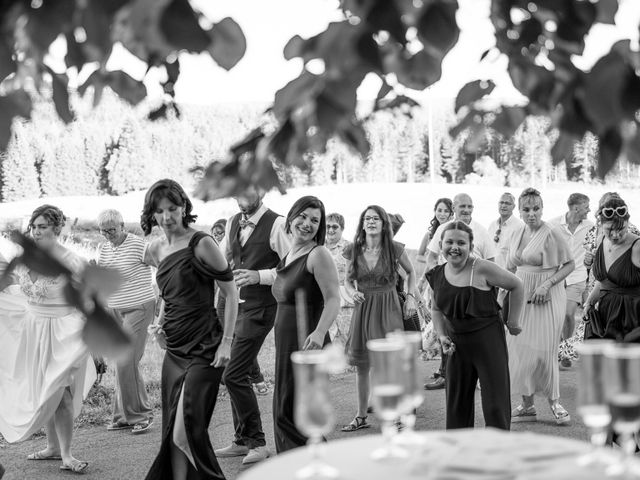 Le mariage de Etienne et Emilie à Quingey, Doubs 51