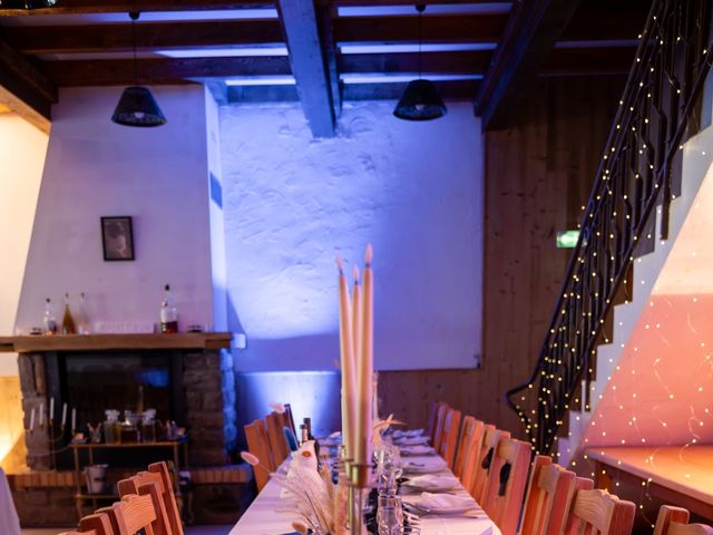 Le mariage de Etienne et Emilie à Quingey, Doubs 53