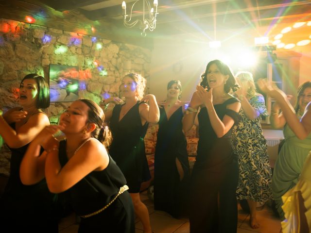 Le mariage de Etienne et Emilie à Quingey, Doubs 72