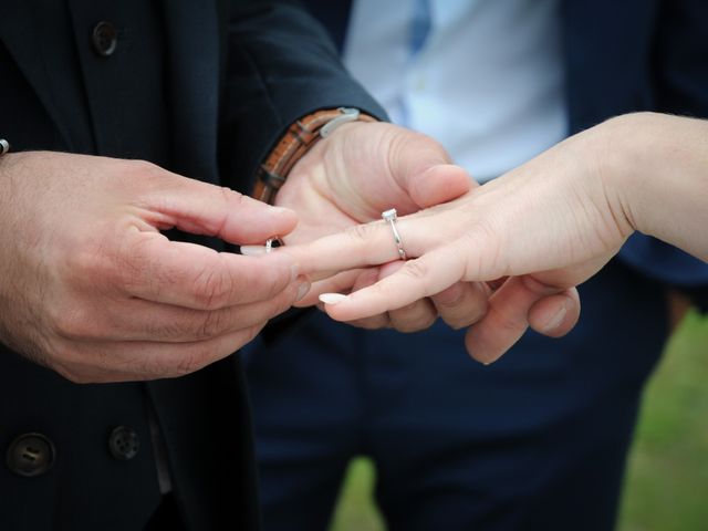 Le mariage de Olivier et Camille à Saint-Pey-de-Castets, Gironde 38