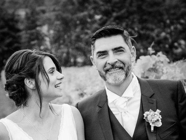 Le mariage de Olivier et Camille à Saint-Pey-de-Castets, Gironde 43