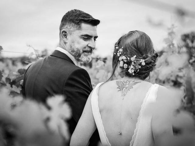 Le mariage de Olivier et Camille à Saint-Pey-de-Castets, Gironde 48