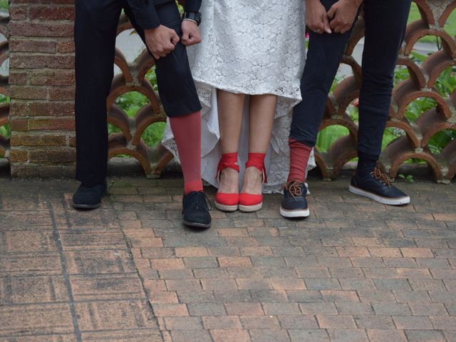 Le mariage de Daisy et Noémie à Verfeil, Haute-Garonne 12