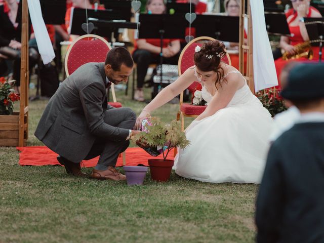 Le mariage de Arnaud  et Charlotte  à Rugles, Eure 37