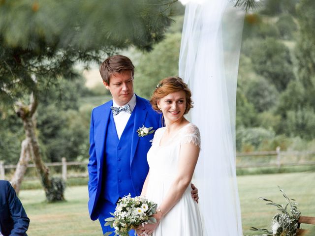 Le mariage de Aymeric et Julie à Saint-Cyr-la-Rosière, Orne 63