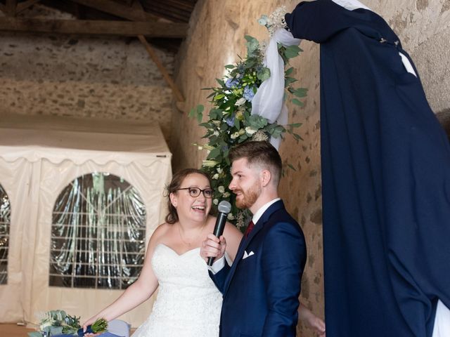 Le mariage de Julien et Manon à Les Herbiers, Vendée 27