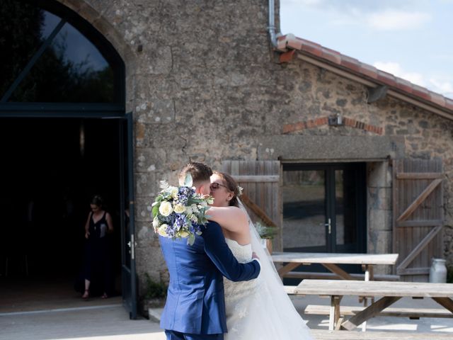 Le mariage de Julien et Manon à Les Herbiers, Vendée 37