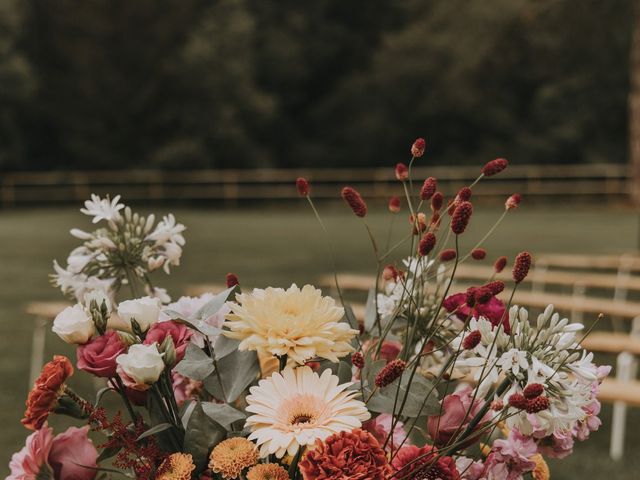 Le mariage de Matthieu et Maude à Ruillé-Froid-Fonds, Mayenne 4