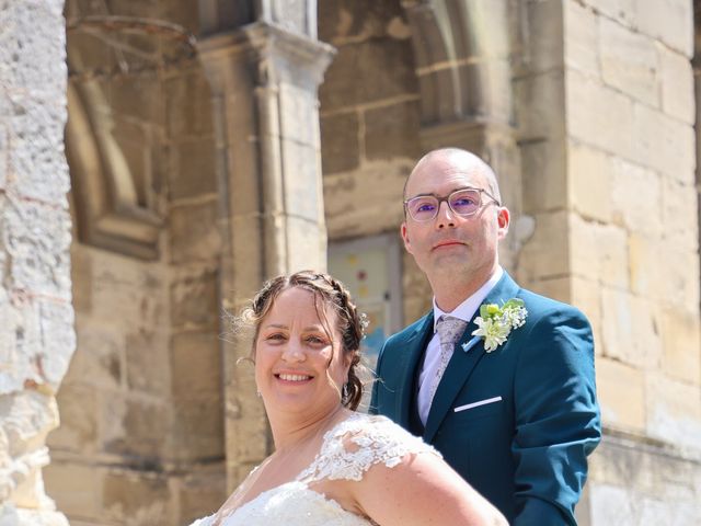 Le mariage de Andrea et Céline à Hautevesnes, Aisne 24