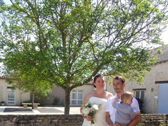 Le mariage de Mathieu et Camille à Cherves, Vienne 74