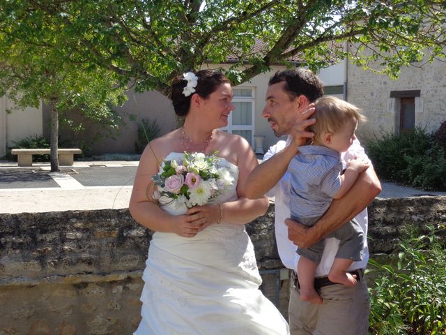 Le mariage de Mathieu et Camille à Cherves, Vienne 78