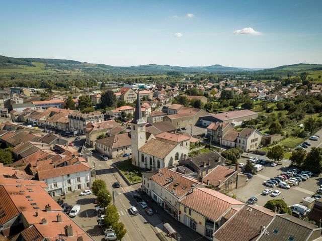 Le mariage de Nicolas et Julie à Pagny-sur-Moselle, Meurthe-et-Moselle 4