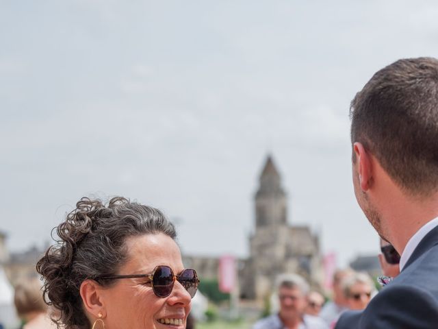 Le mariage de Alexandre et Louise à Caen, Calvados 4