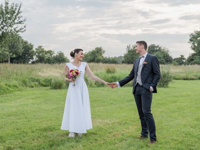 Le mariage de Alexandre et Louise à Caen, Calvados 32