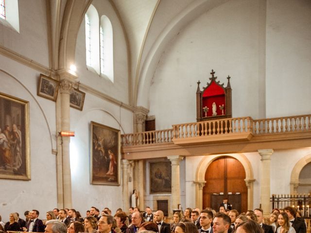 Le mariage de Russell et Verity à Saint-Martory, Haute-Garonne 32