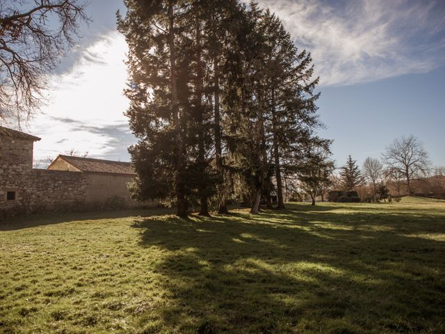 Le mariage de Russell et Verity à Saint-Martory, Haute-Garonne 59