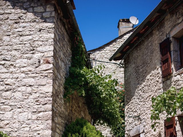 Le mariage de Olivier et Camille à Sévérac-le-Château, Aveyron 10