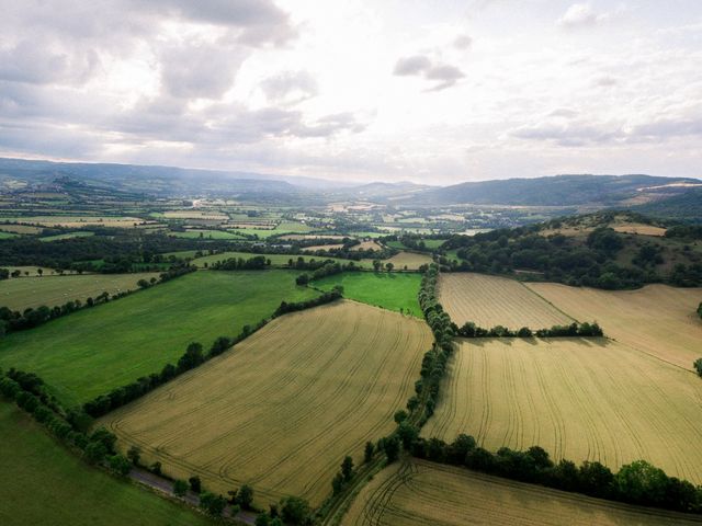 Le mariage de Olivier et Camille à Sévérac-le-Château, Aveyron 43