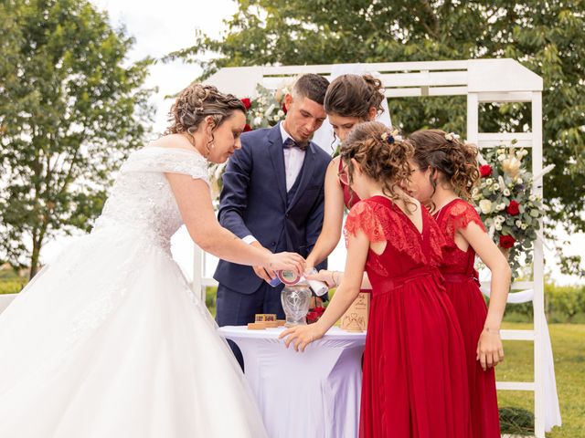 Le mariage de Anthony et Cindy à Mirebeau, Vienne 23