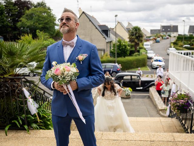 Le mariage de Cyrille et Christine à Créhen, Côtes d&apos;Armor 1