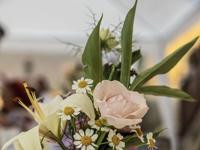 Le mariage de Charles  et Laetitia à Dijon, Côte d'Or 17