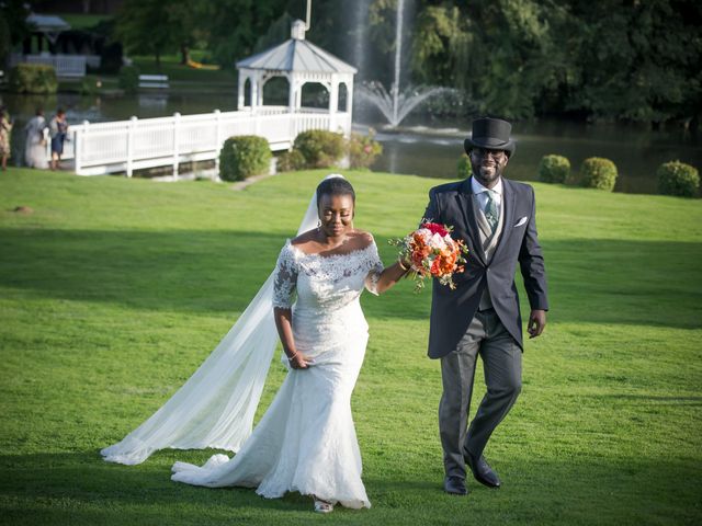 Le mariage de Jean Paul et Nadia-Nelly à Maurepas, Yvelines 10