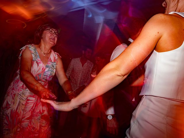 Le mariage de Cédric et Louise à Eaunes, Haute-Garonne 39