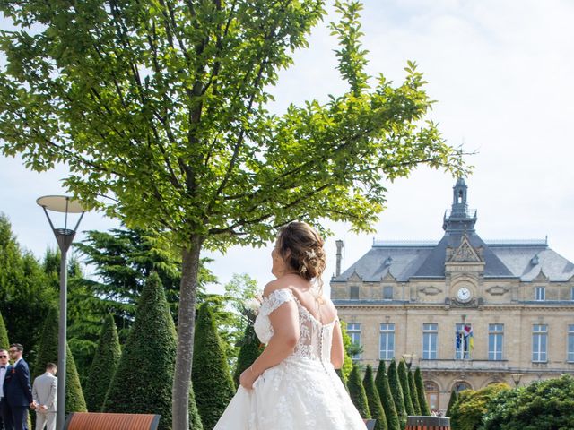 Le mariage de Maxime et Lisa à Jouarre, Seine-et-Marne 27