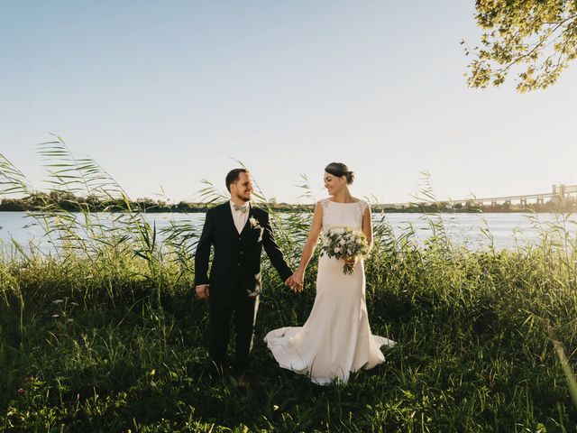 Le mariage de Florian et Cécile à Cubzac-les-Ponts, Gironde 3