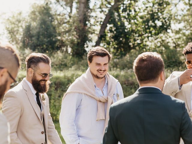 Le mariage de Florian et Cécile à Cubzac-les-Ponts, Gironde 28