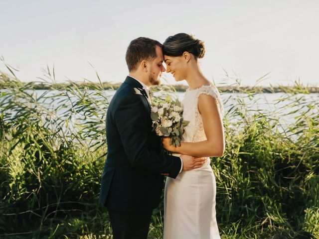 Le mariage de Florian et Cécile à Cubzac-les-Ponts, Gironde 30