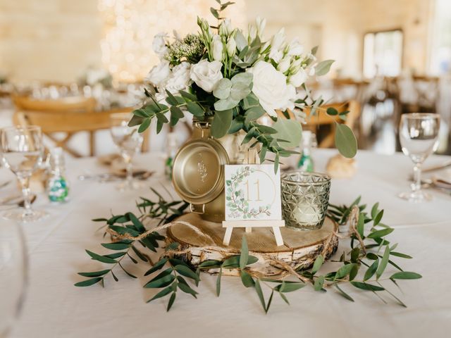 Le mariage de Florian et Cécile à Cubzac-les-Ponts, Gironde 37