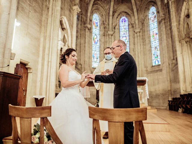 Le mariage de Romain et Lucie à Saint-Astier, Dordogne 15