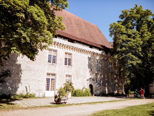 Le mariage de Romain et Lucie à Saint-Astier, Dordogne 20