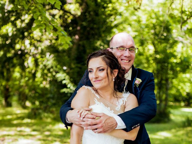 Le mariage de Romain et Lucie à Saint-Astier, Dordogne 23