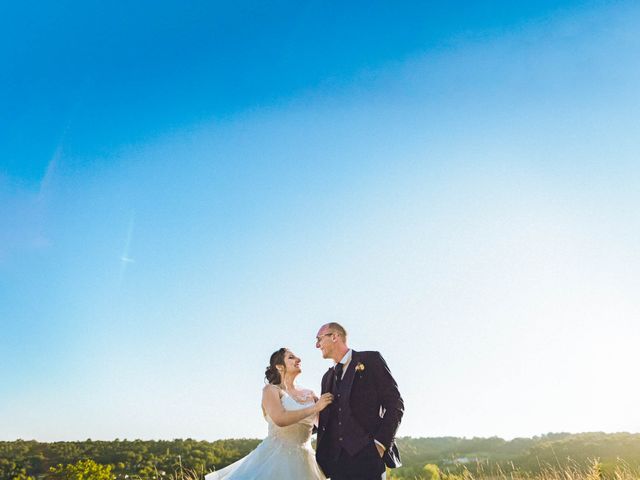 Le mariage de Romain et Lucie à Saint-Astier, Dordogne 37