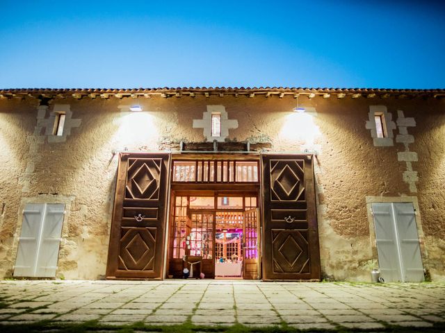 Le mariage de Romain et Lucie à Saint-Astier, Dordogne 44