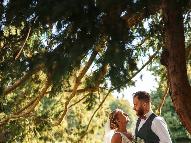 Le mariage de Matthieu et Caroline à Mirville, Seine-Maritime 24